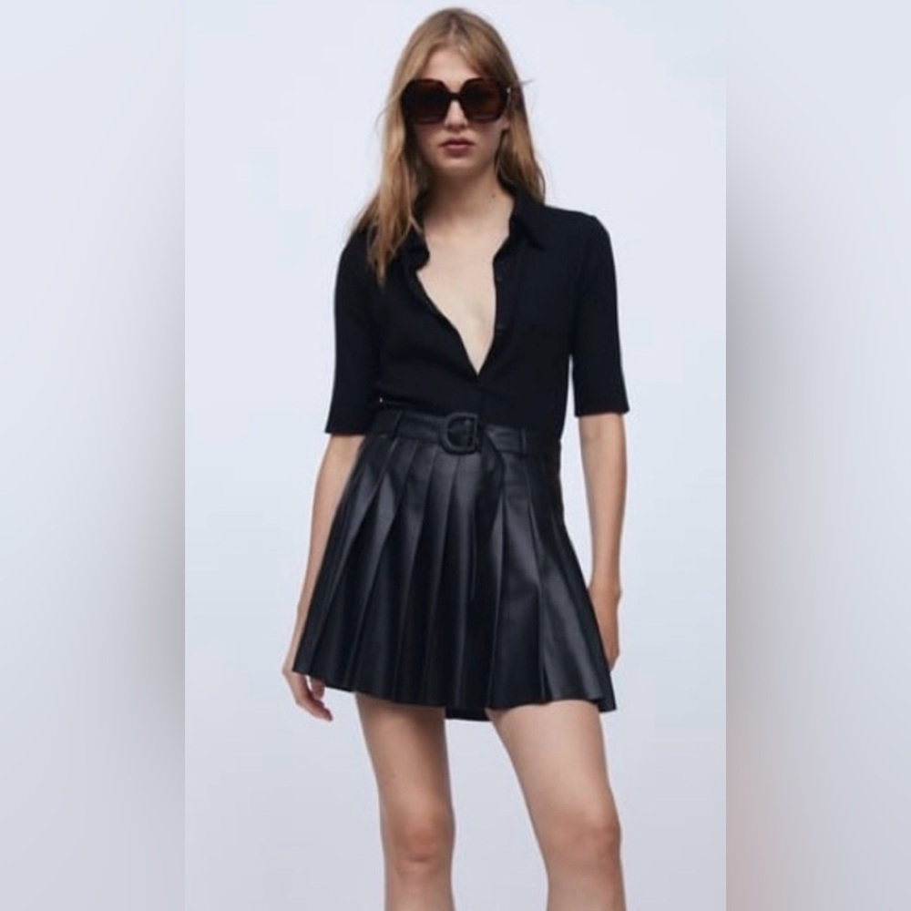NWOT Zara Faux Leather Mini Skirt Size XXL